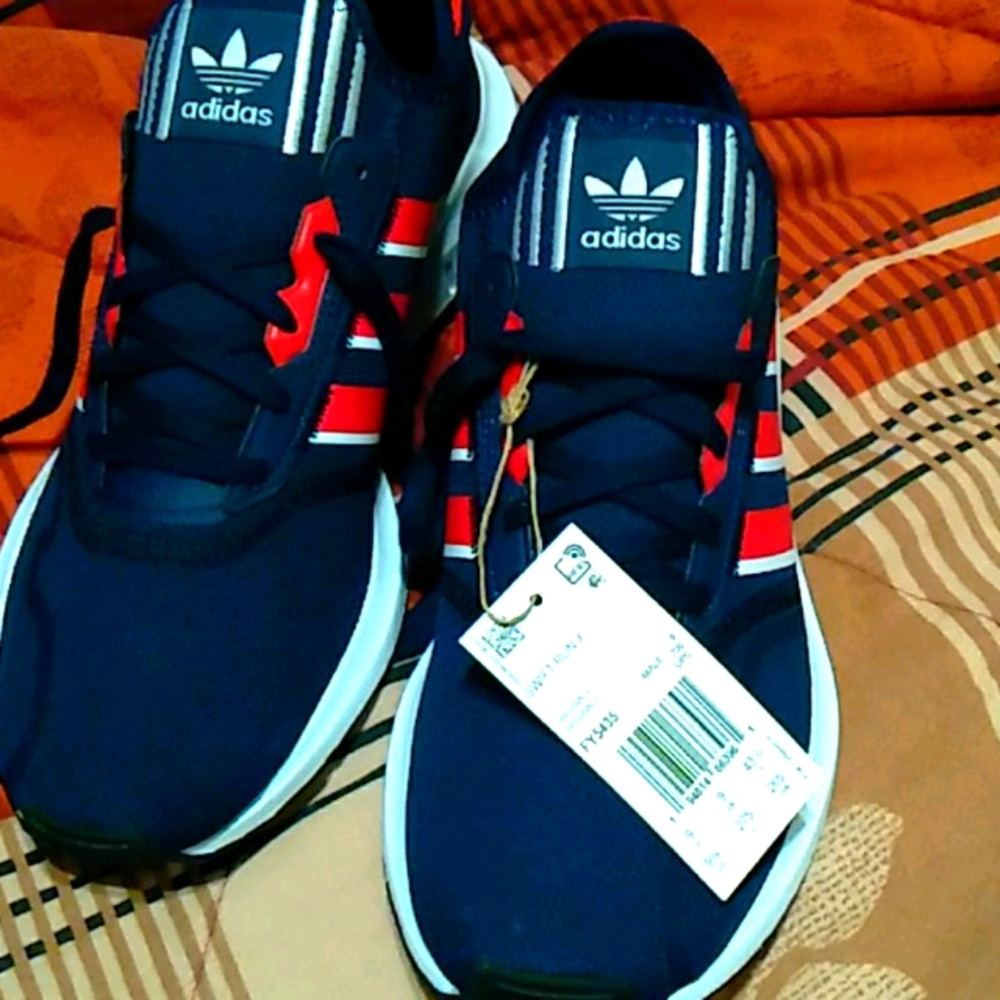 Adidas track gym shoes
